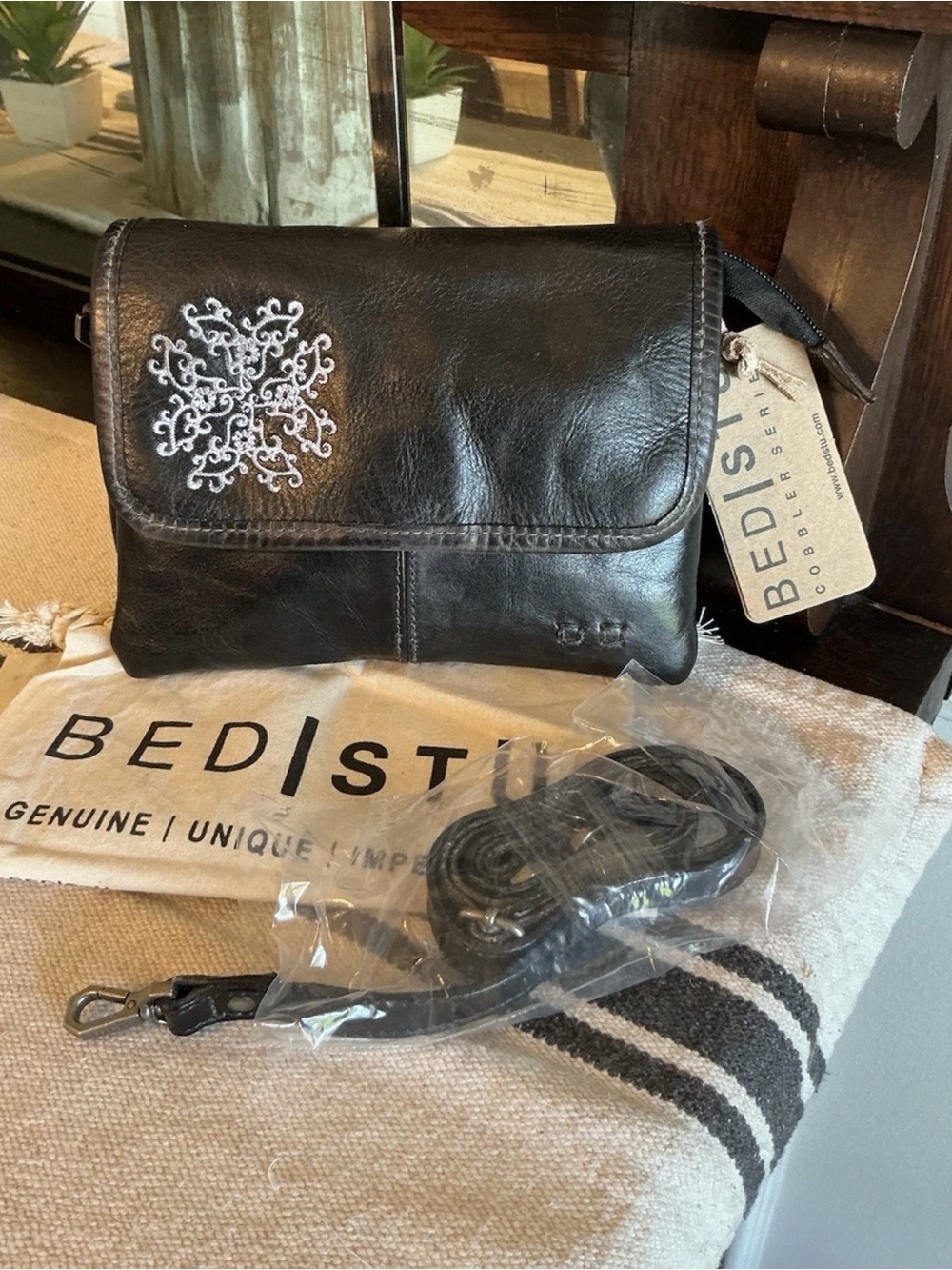NWT Bed Stu Leather Ziggy Clutch Crossbody Belt Bag Black Rustic MSRP $210 - Picture 3 of 16